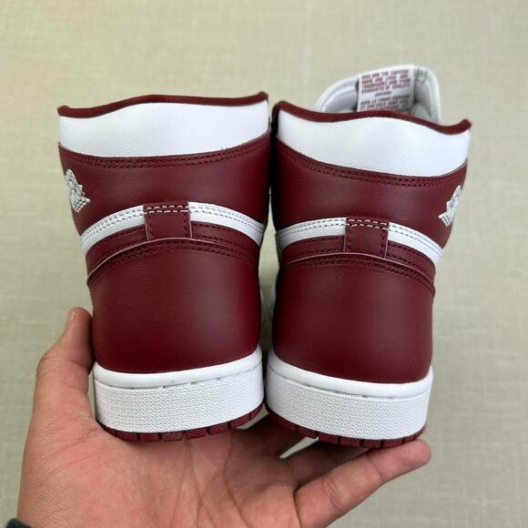 Jordan 1 High "Artisanal Team Red" Women 9.5 - Picture 5 of 5